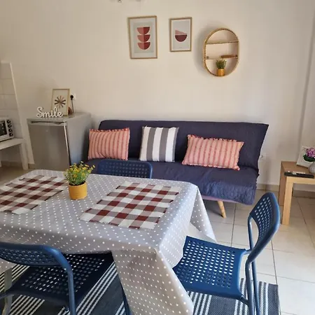 Cosy Little For Family Vacations ! Rhodes City