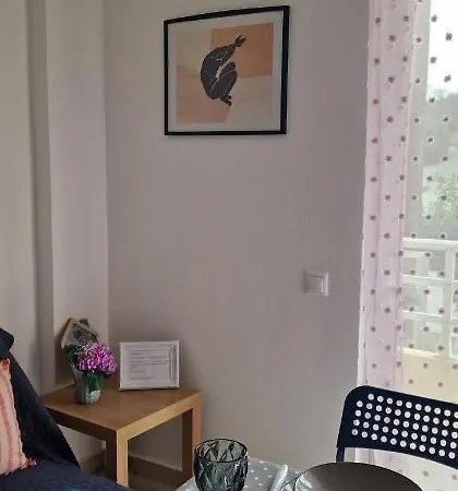 Cosy Little For Family Vacations ! *